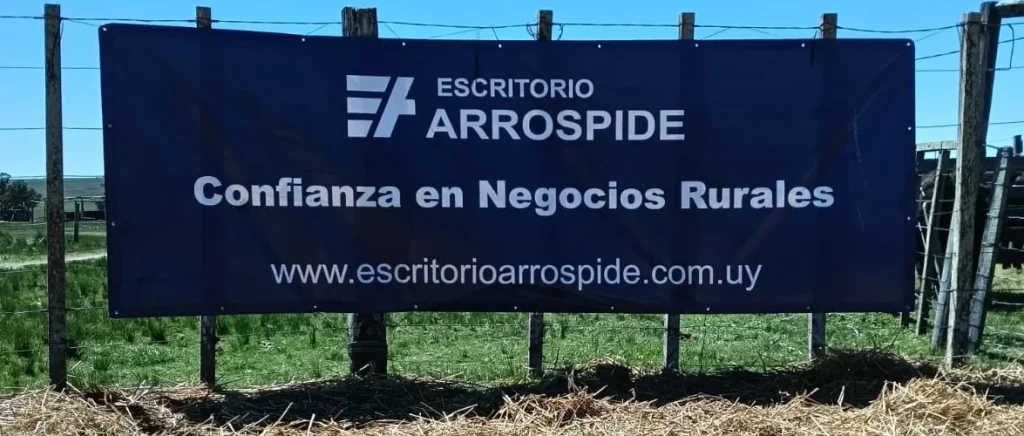 CARTEL INSTITUCIONAL DE ESCRITORIO ARROSPIDE CONFIANZA EN NEGOCIOS RURALES